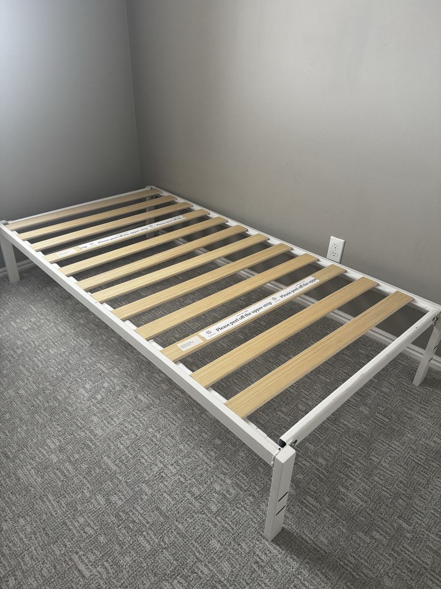 Zinus Shawn 14 Inch SmartBase White Metal Platform Bed Frame Twin Size, No Box Spring Needed