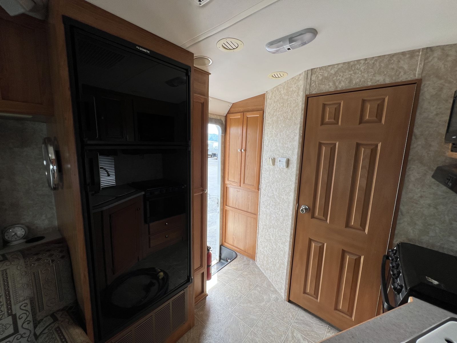 Main image 8