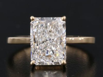 2.98 CT radiant Diamond in 18k band Solitaire Ring with IGI Report