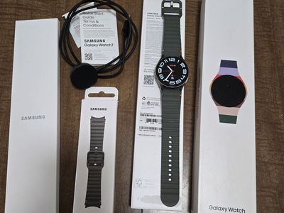 Samsung Galaxy Watch 7-Like New in Box