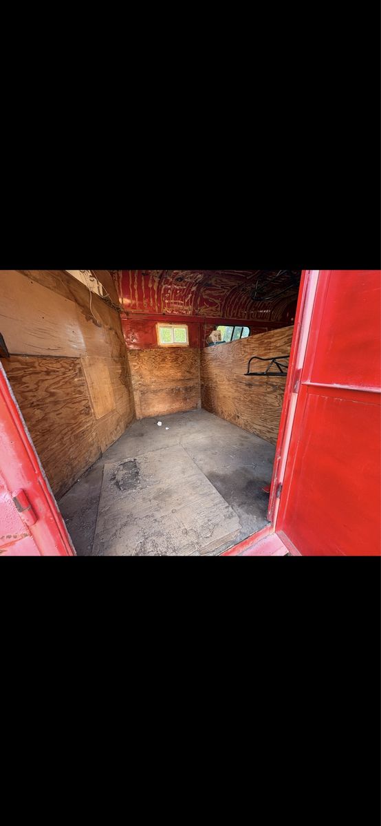 Main image 4