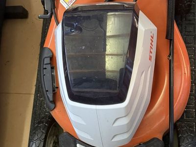 STIHL RMA 460 V 19 in. 36 V Battery Self-Propelled Lawn Mower + Charger & 2 Batteries