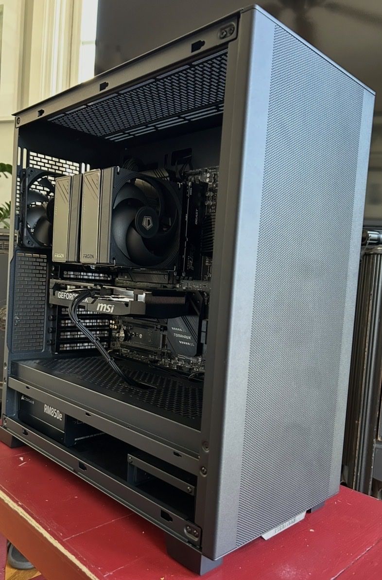 Awesome All Black/No RGB Gaming PC - 5060ti 16gb, 7600x, 32gb DDR5