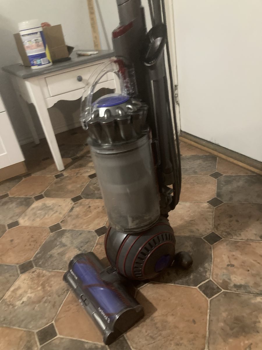 Dyson Ball Animal 3 Upright Vacuum Cleaner - Powerful Suction for Pet Hair - Used