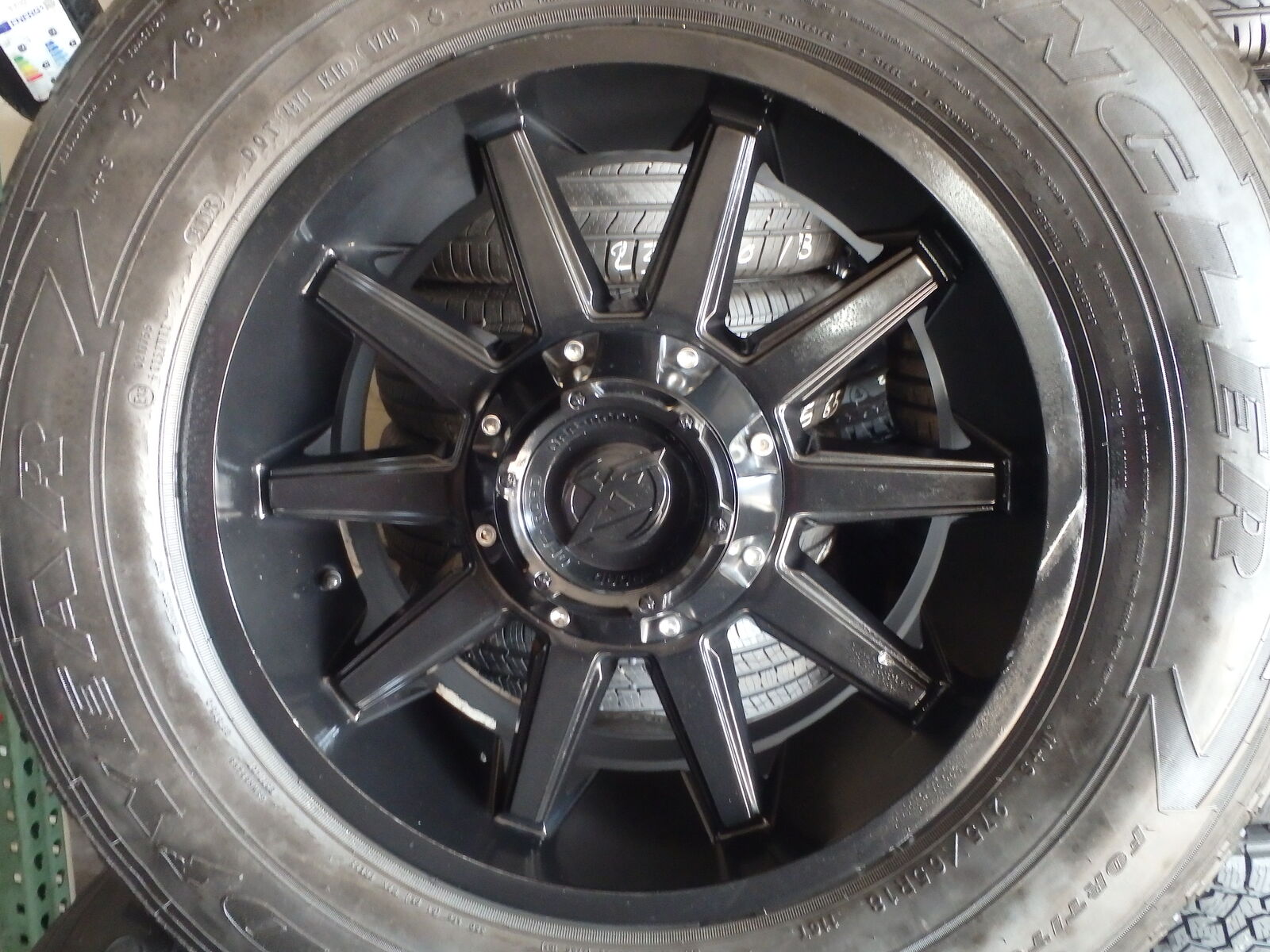 SET OF USED 18" XFWHEELS 6X135/6X139=6X5.5 AND TIRES 275/65R18