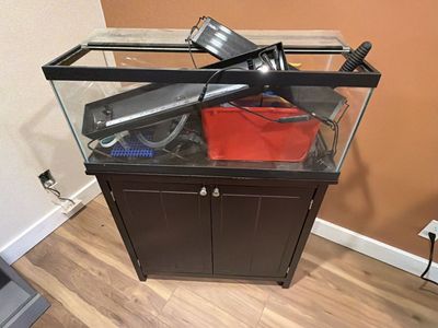 20 Gallon Fish Tank & Stand (w/ supplies)