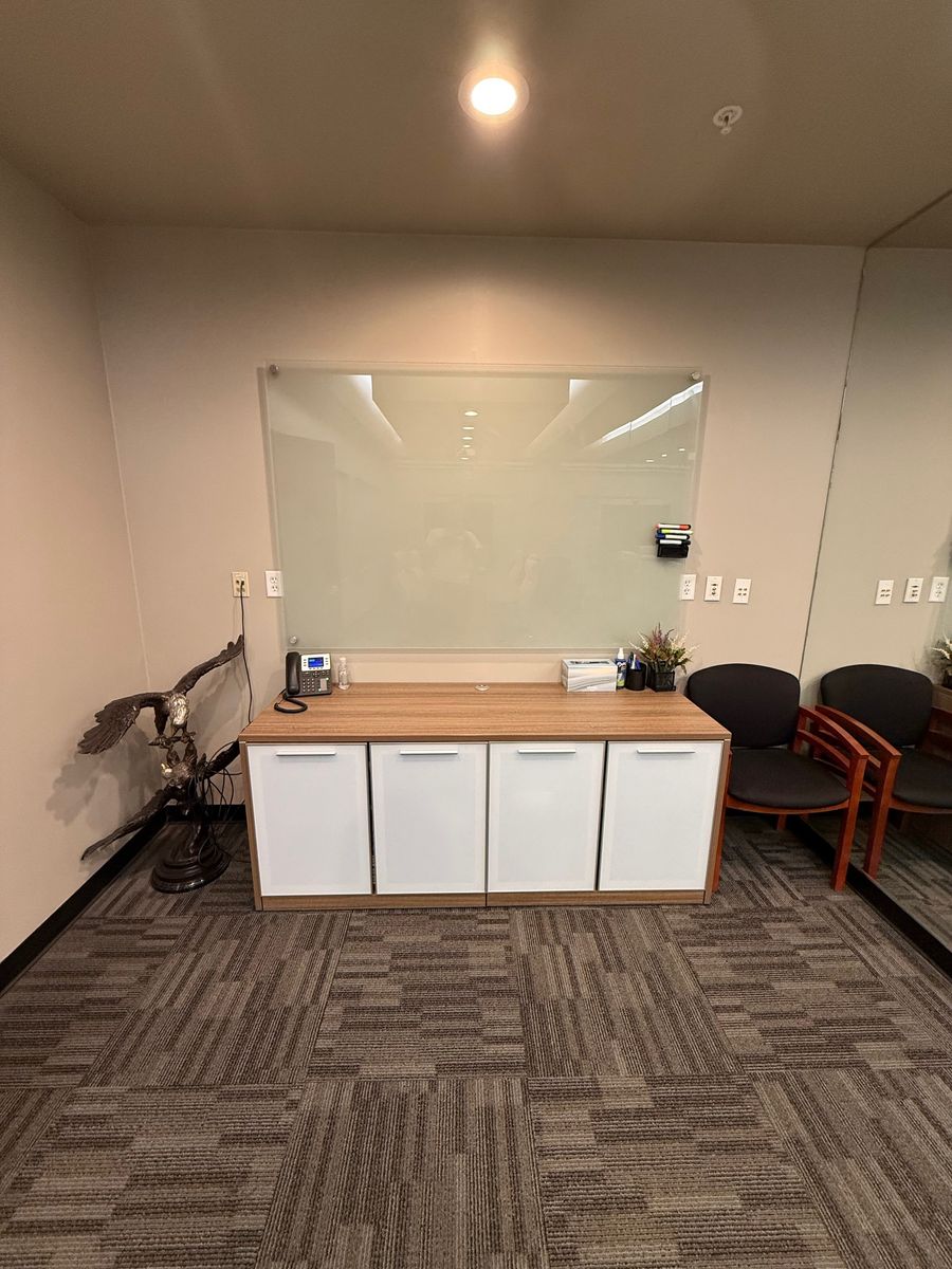 Main image 6
