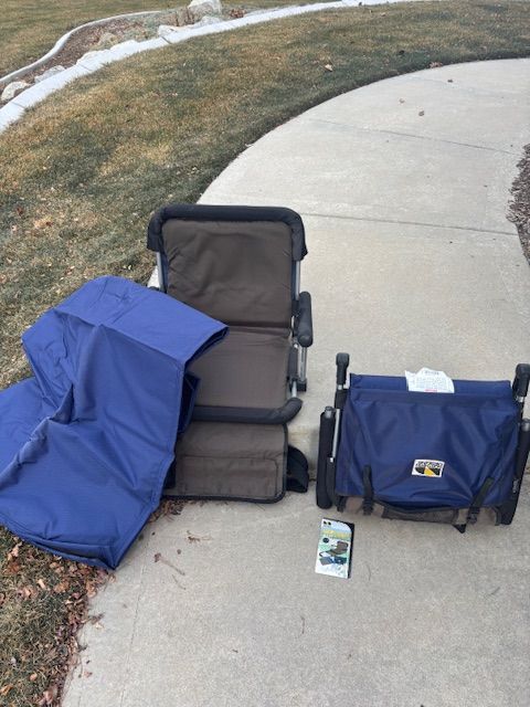 2 Stadium seats with blankets