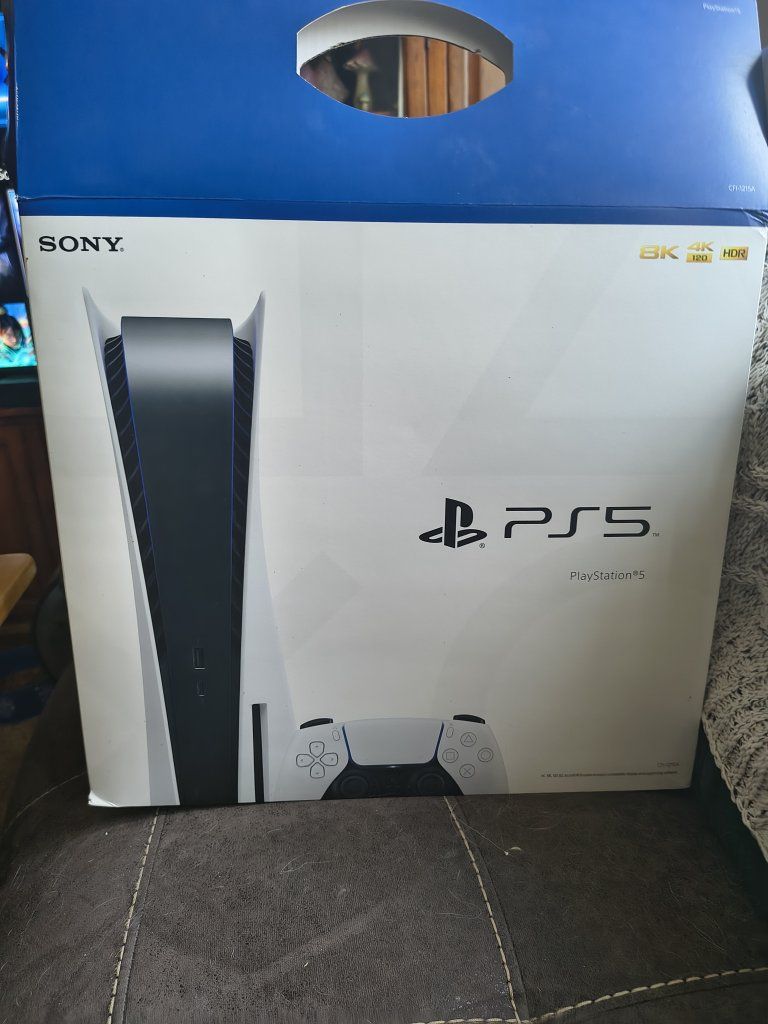 Sony PlayStation 5 PS5 Disc Version Console 825GB White with Original Box
