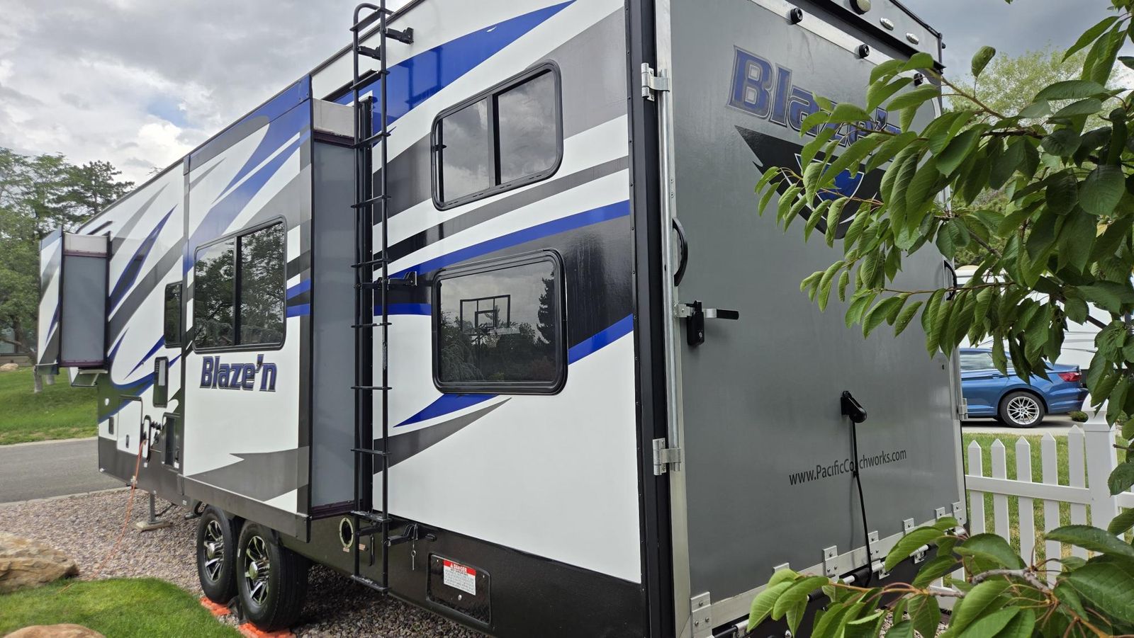 2016 Pacific Coachworks Blaze'n 5th-wheel Toy Hauler