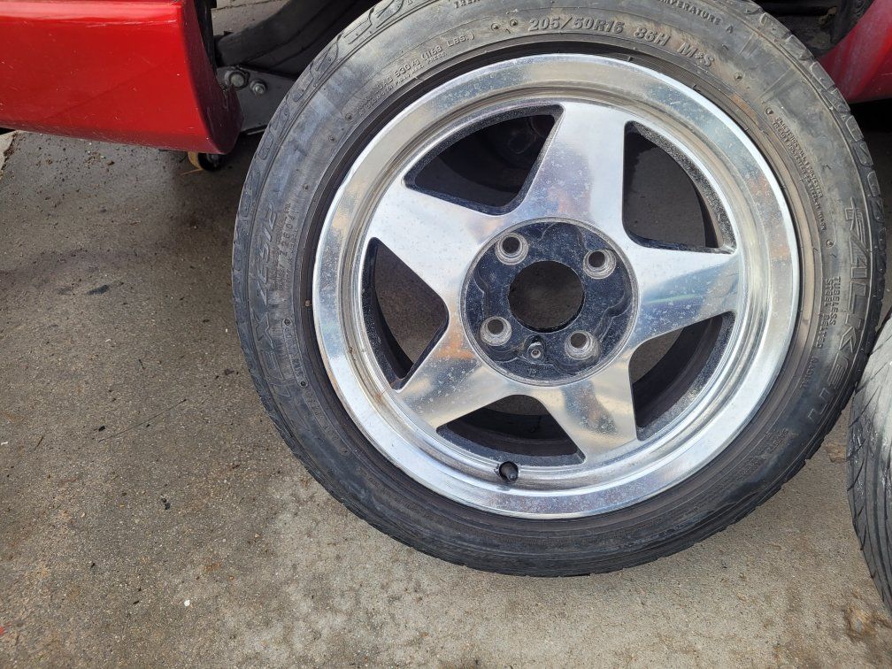 Used Car Tires