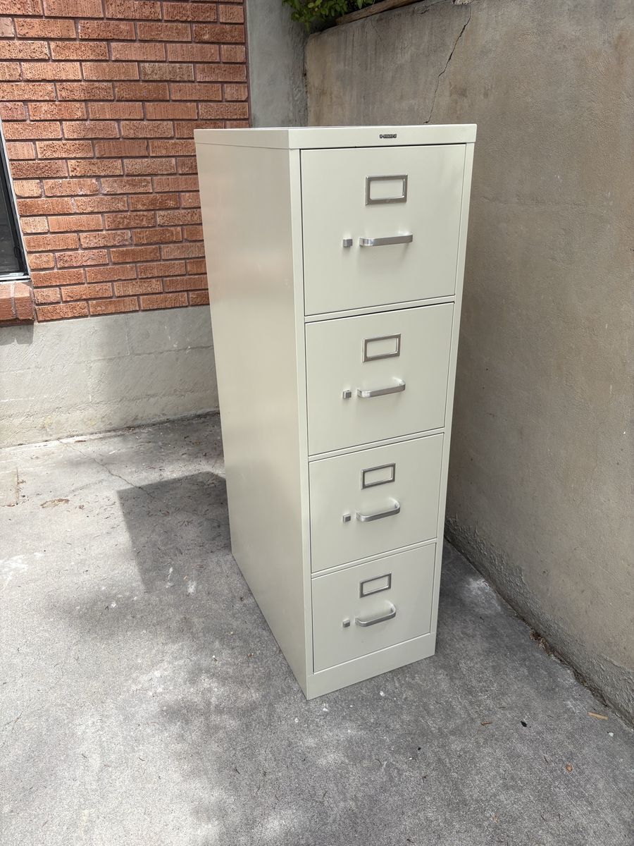 FREE!! Filing cabinet