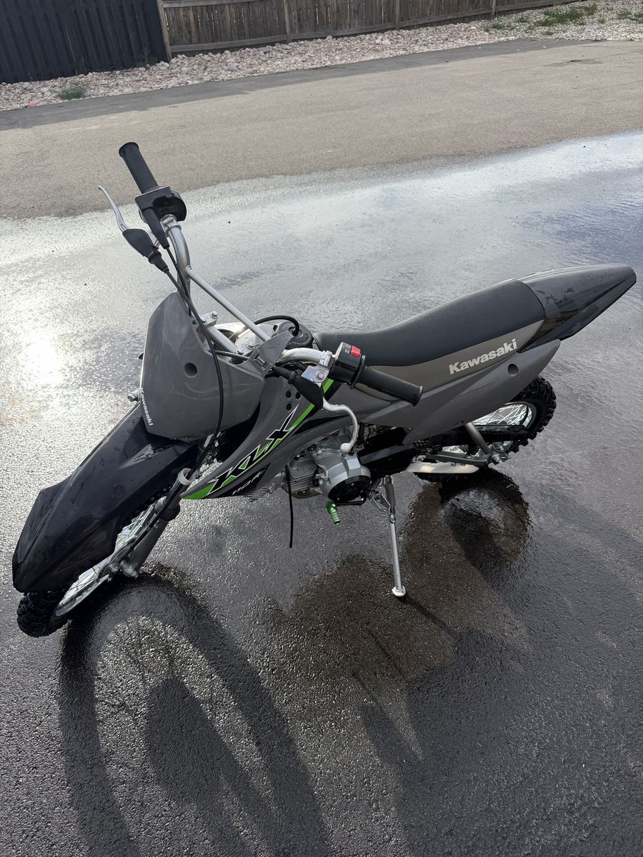 Kawasaki KLX Dirt Bike - Black/Green