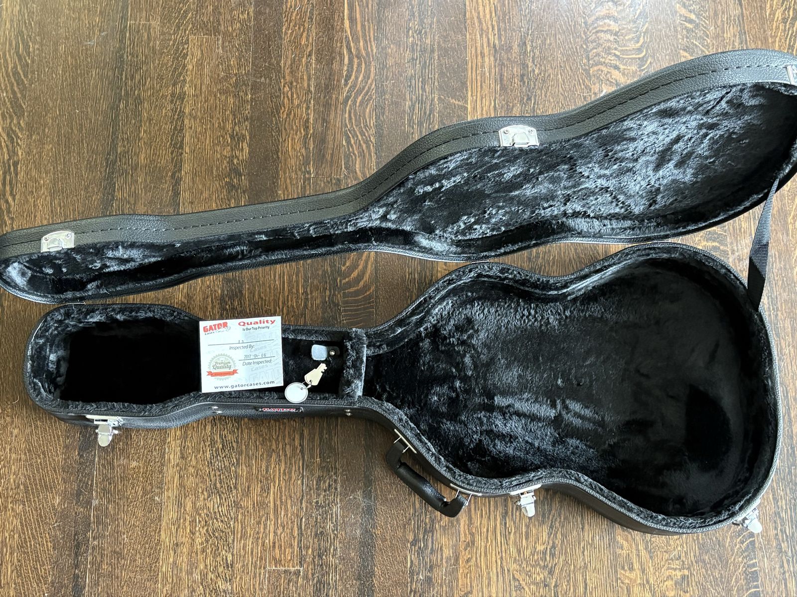 Gator Acoustic Guitar Case