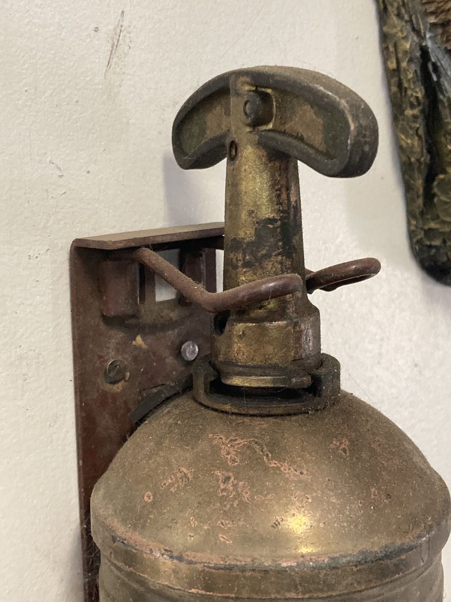 Main image 6