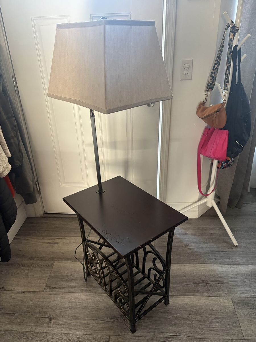 End table with lamp