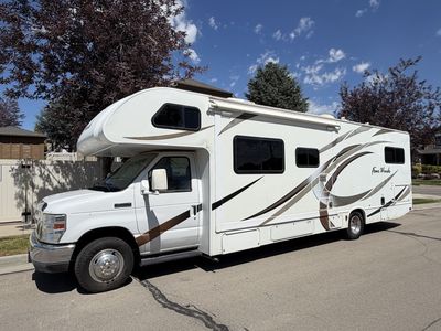 2017 Thor Four Winds RV MOTORHOME motor home