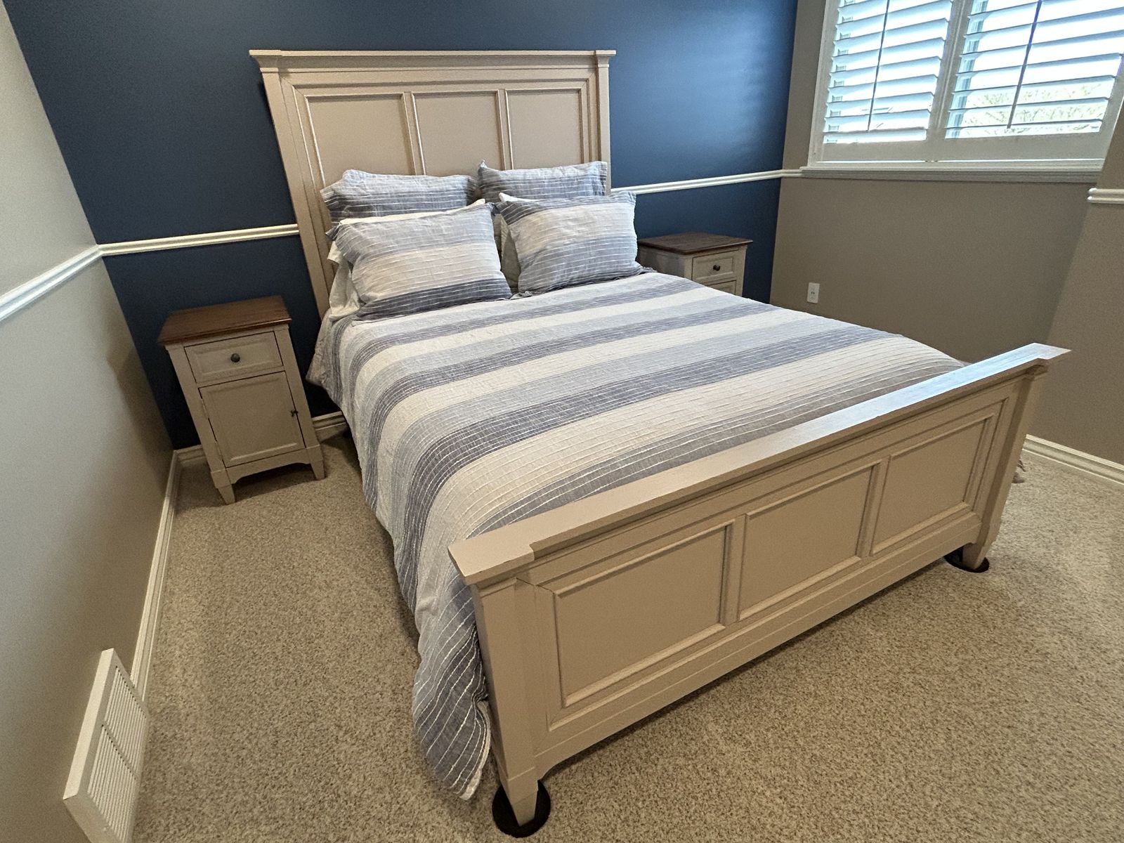 Bassett 3-piece bedroom set (no mattress)