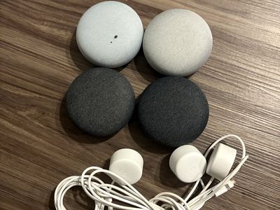 Set of 4 Google home minis