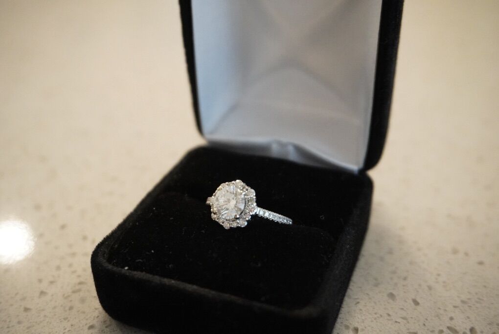 Engagement/wedding Ring