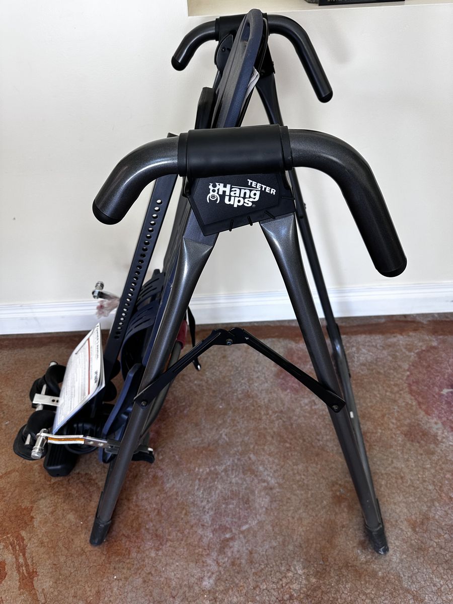Teeter comforTrak series inversion table