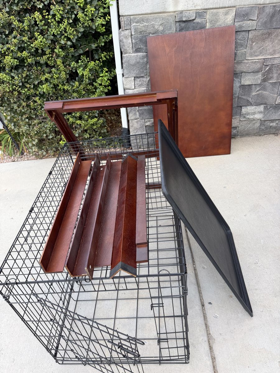 Free dog kennel / crate