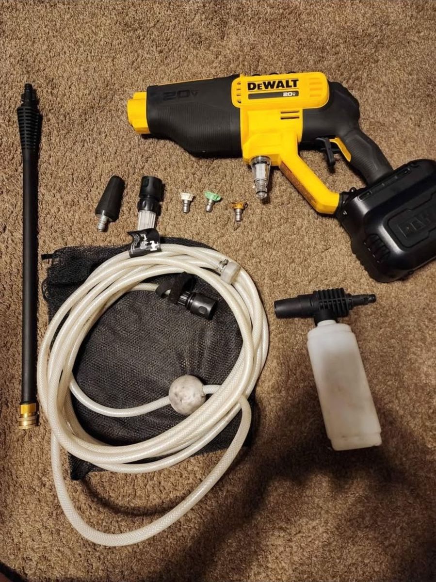 Dewalt 20V MAX 550 PSI 1 GPM Pressure Washer