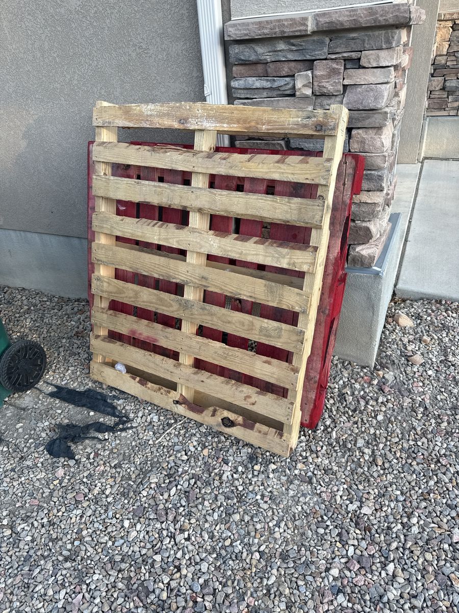 Used Wooden Pallets.