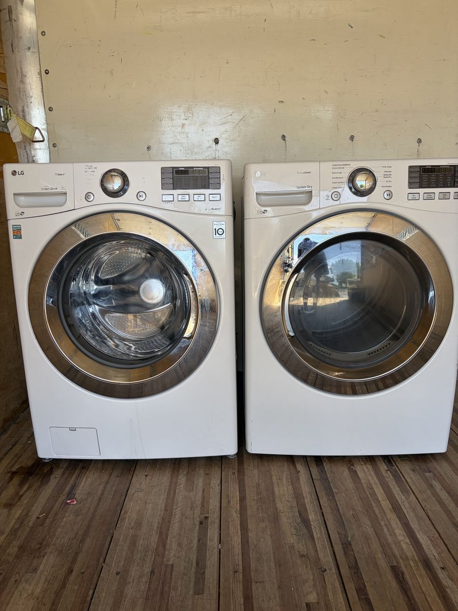 LG Front Load Washer & Electric Dryer Set