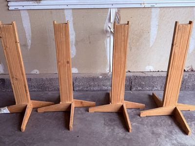 Solid wood quilting frame