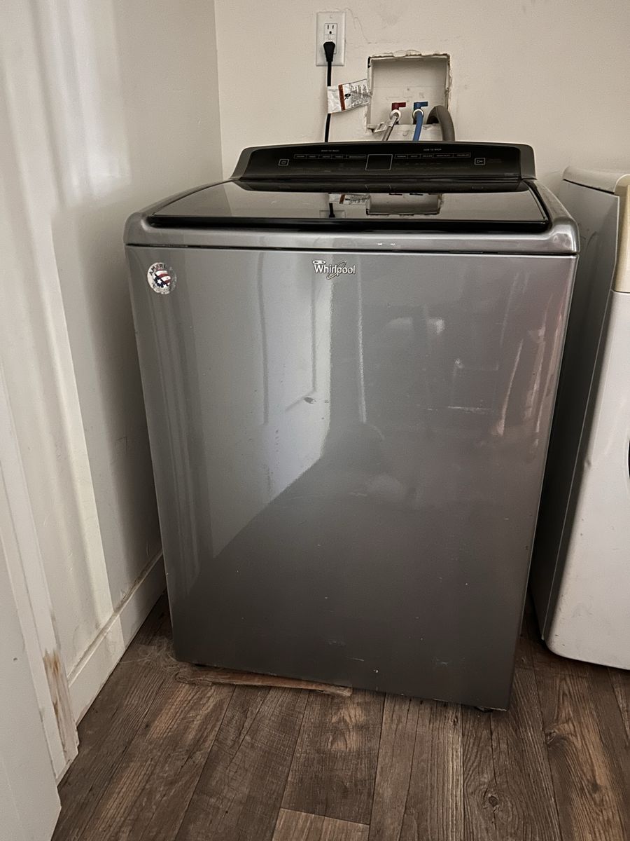Whirlpool Top-Load Washing Machine - Metallic Silver
