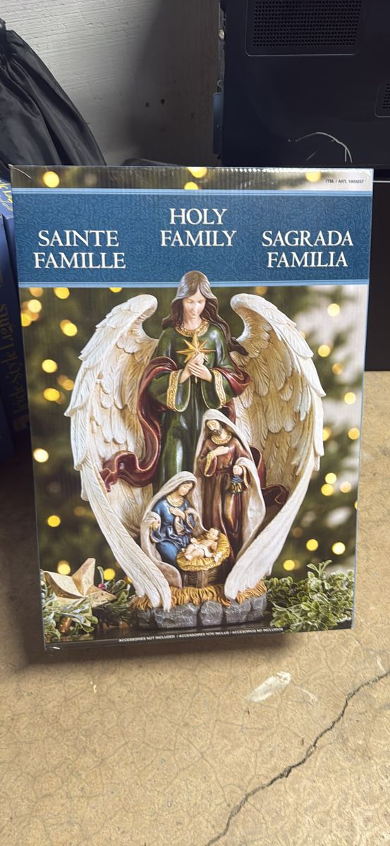 18” Holy Family Nativity