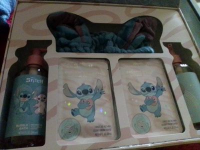 Disney Stitch Bath Set with Bubble Bath, Headband, and Face Masks & Stitch Neon Wall Art