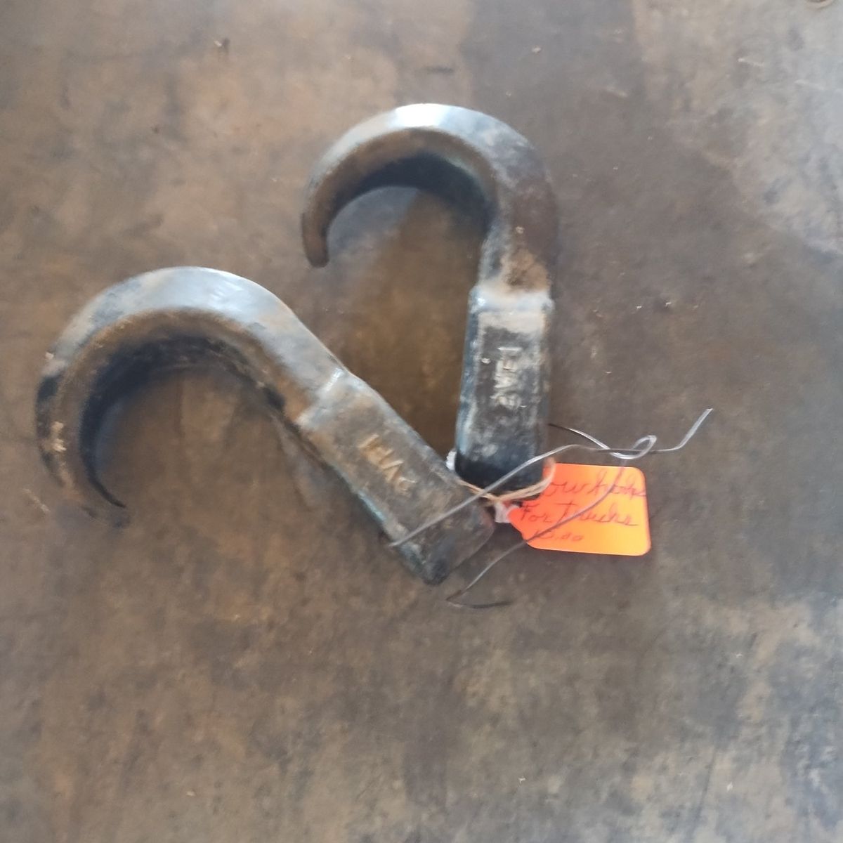 2Tow Hooks for trucks