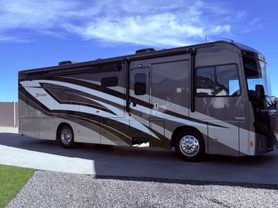 2022 Winnebago Inspire 34MS handicapped accessible Type A Diesel Pusher Motorhome - Freightliner Chassis