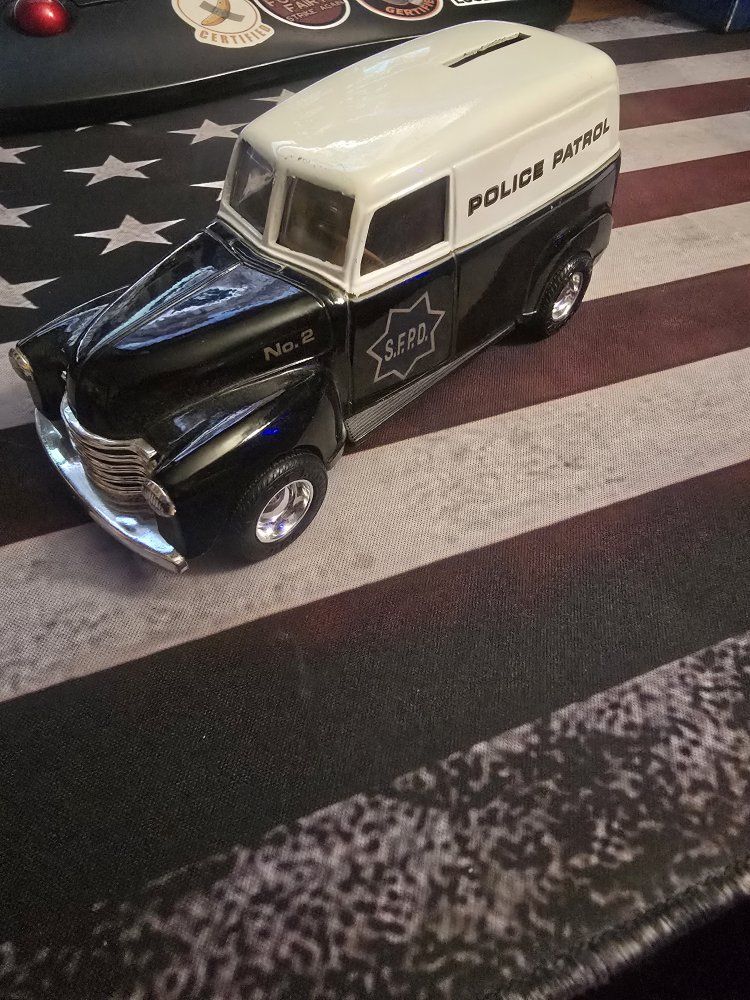 S.F.P.D. Police Patrol No. 2 Police Car Bank Die-Cast Metal Replica 1940s Truck