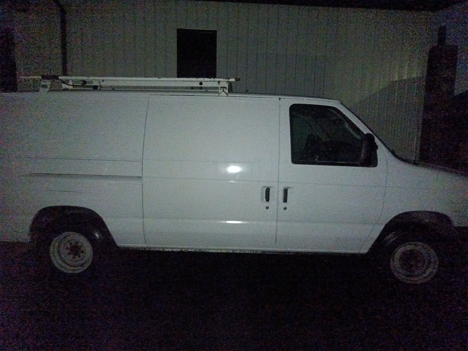2010 Ford E-150 and Econoline 150 