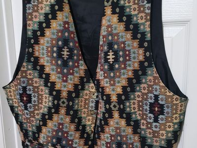 ROUGHRIDER 'XL' Western Vest with needle point pattern.
