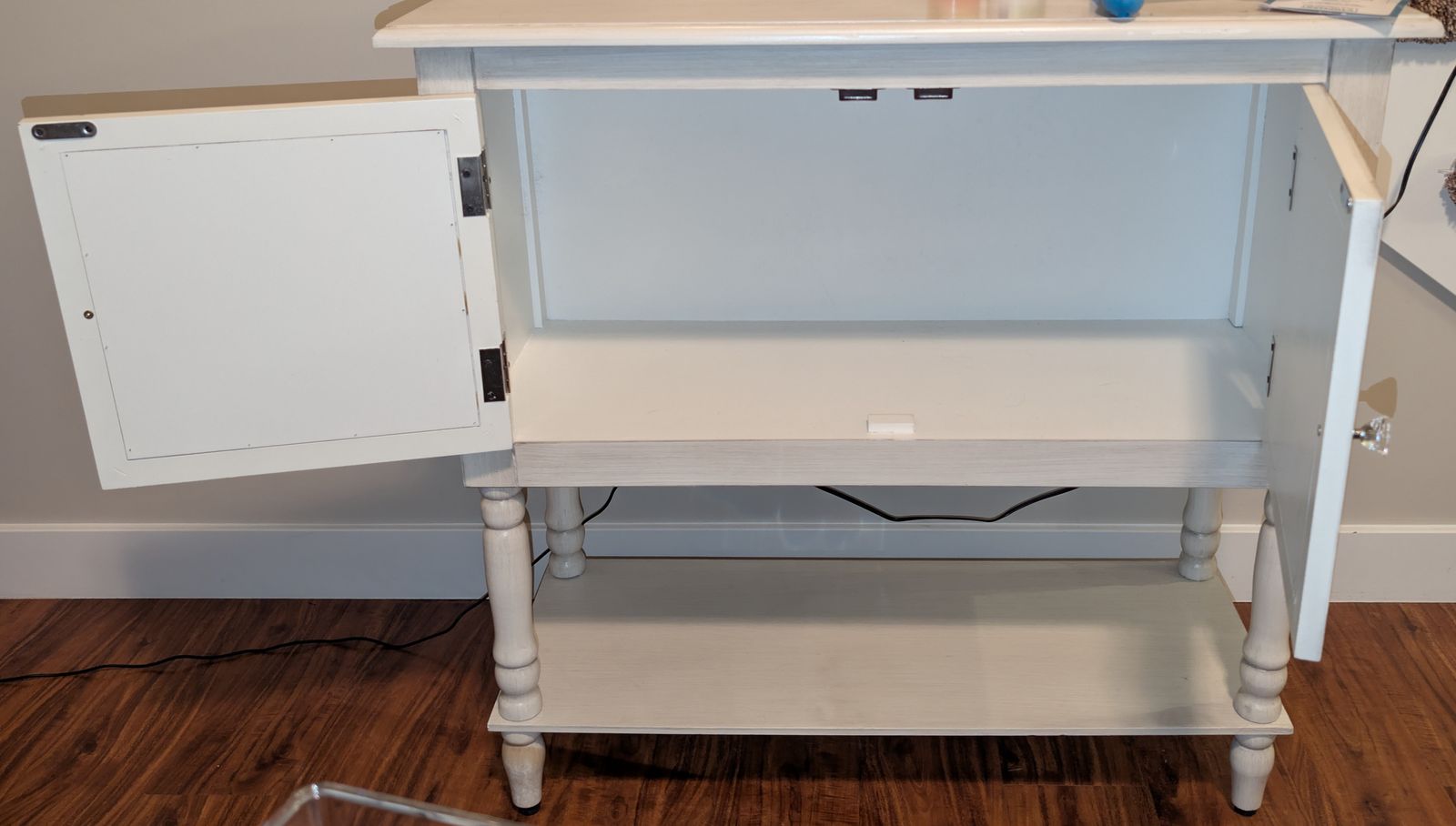 White accent table