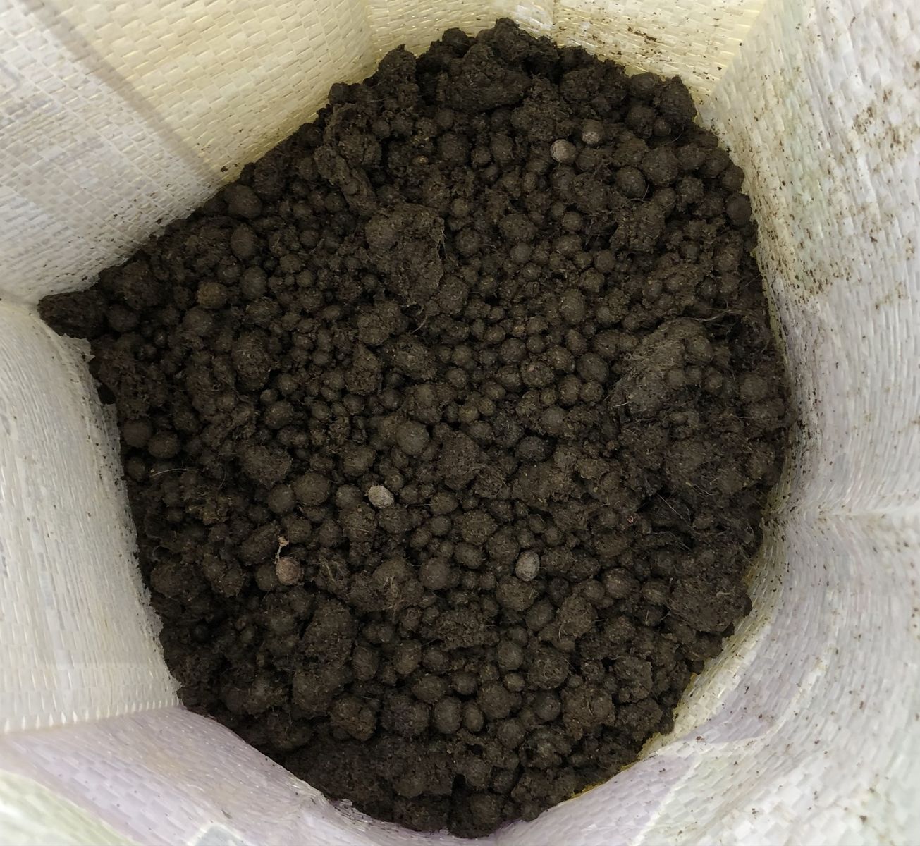 Rabbit Manure Garden Fertilizer