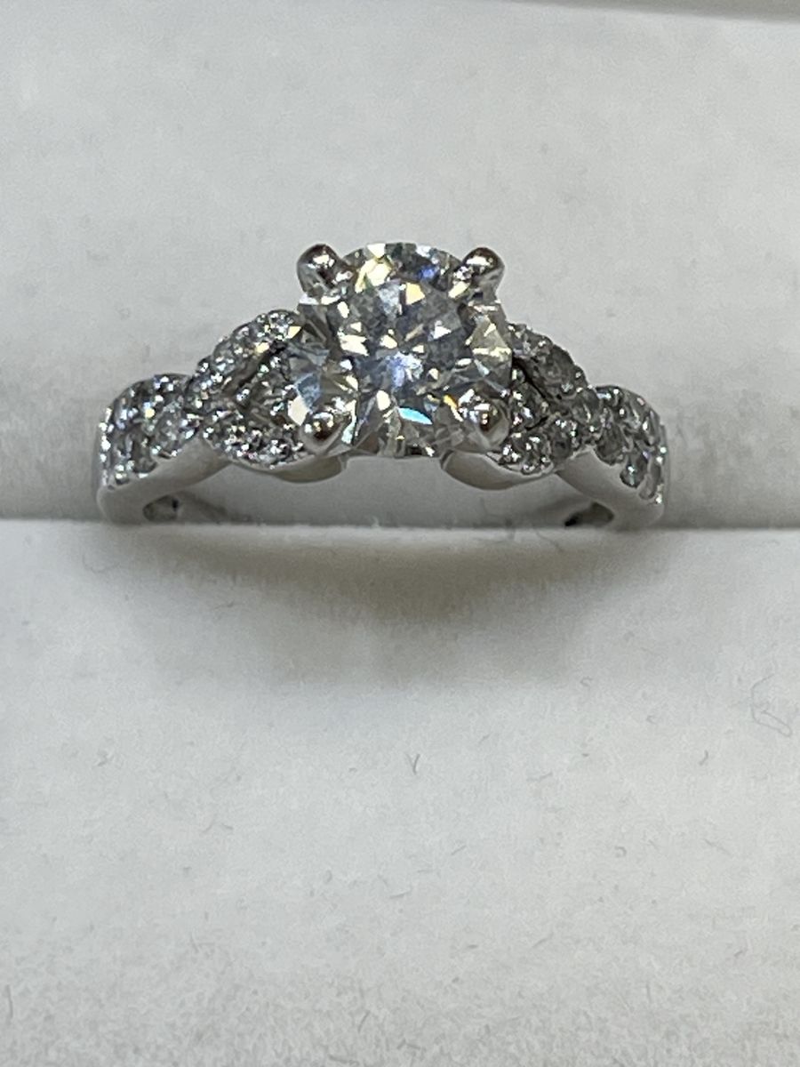 1.18 Ct Engagement ring, 14K white gold