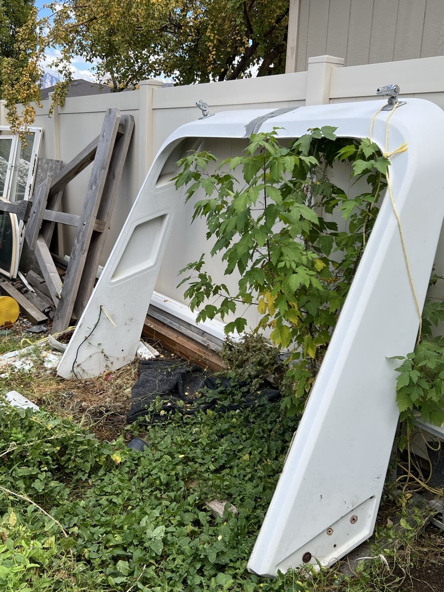 8ft. to 10ft. Wide - Boat Radar Wing