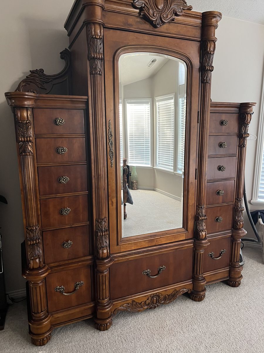 Solid Cherry Queen Bedroom Set Suite