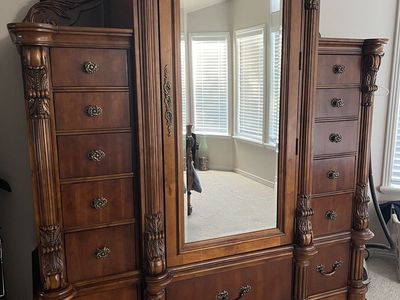 Solid Cherry Queen Bedroom Set Suite