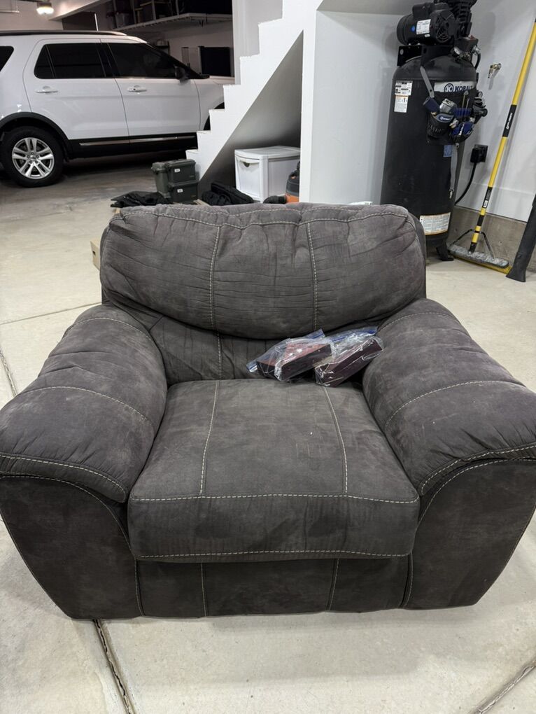 Comfy oversized Chair