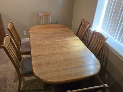Dinner table 7 feet long