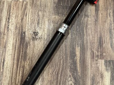 RockShox Reverb AXS dropper post