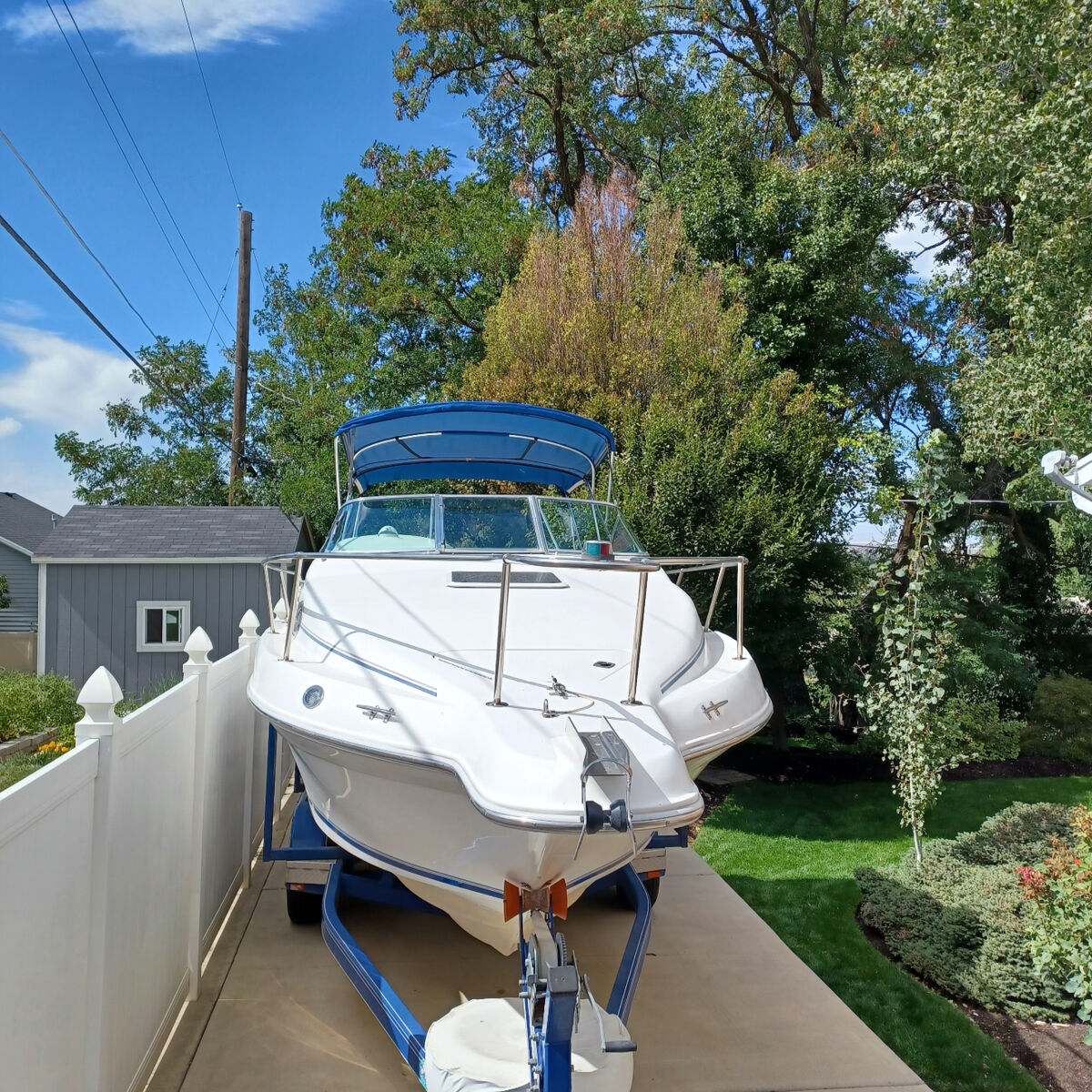 1996 250 SeaRay Sundance Cabin Cruiser