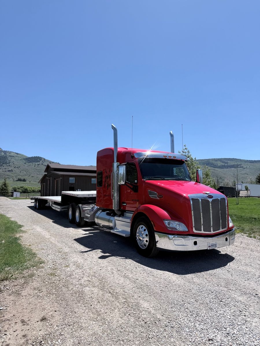 2020 Peterbilt 579 500 HP w/ 18 speed Eaton.