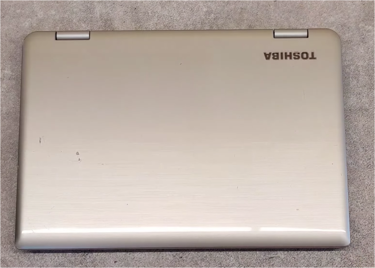 Toshiba Satellite Radius L15W-B1208 | 2-in-1 Touchscreen